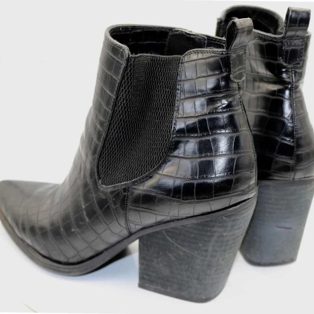Soul Naturalizer Micah Black Faux Croc Embossed Block Heel Ankle Boots Sz 10M‎